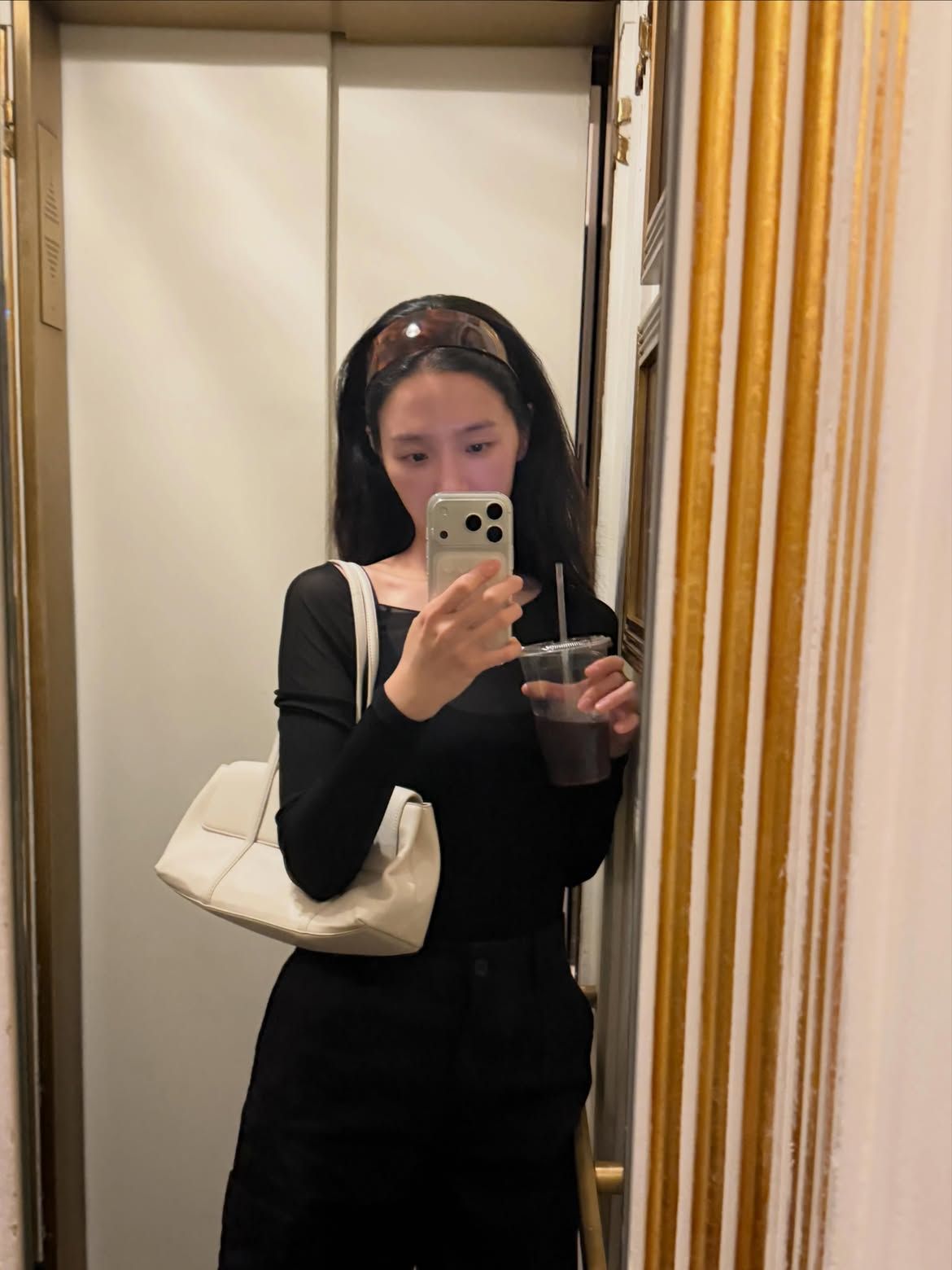인스타그램 @lavieenbluu