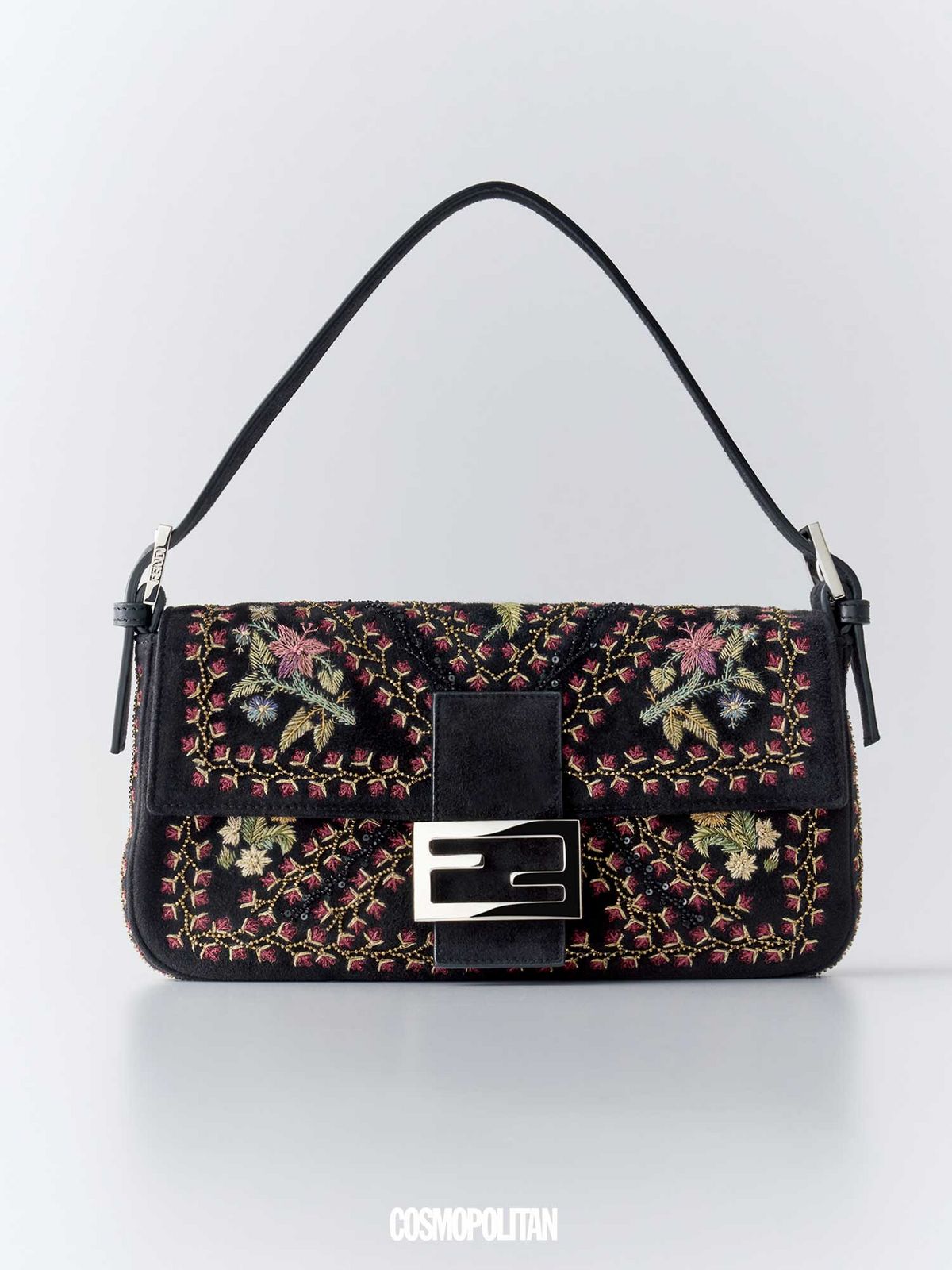 엠브로이더리 바게트® 26424 8백만원대 Fendi.
