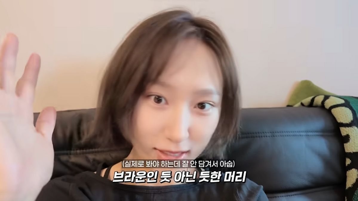 류혜영, 애쉬 그레이 컬러 헤어 염색 | 유튜브 <류혜영레몬과밀치회>