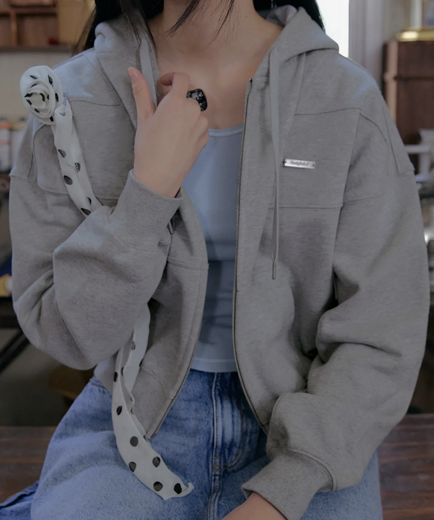SEMI CROPPED ZIP UP HOODIE