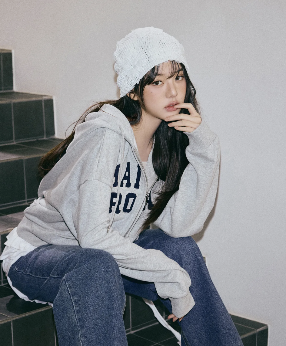 MAISON DE ROLA EMBROIDERY HOOD ZIP-UP