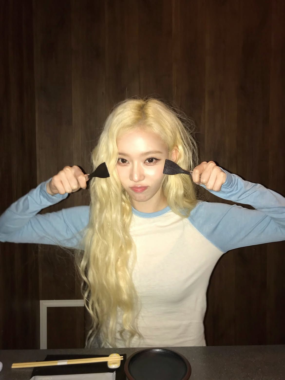 에스파 윈터 래글런 티셔츠 스타일링 | 인스타그램 @imwinter