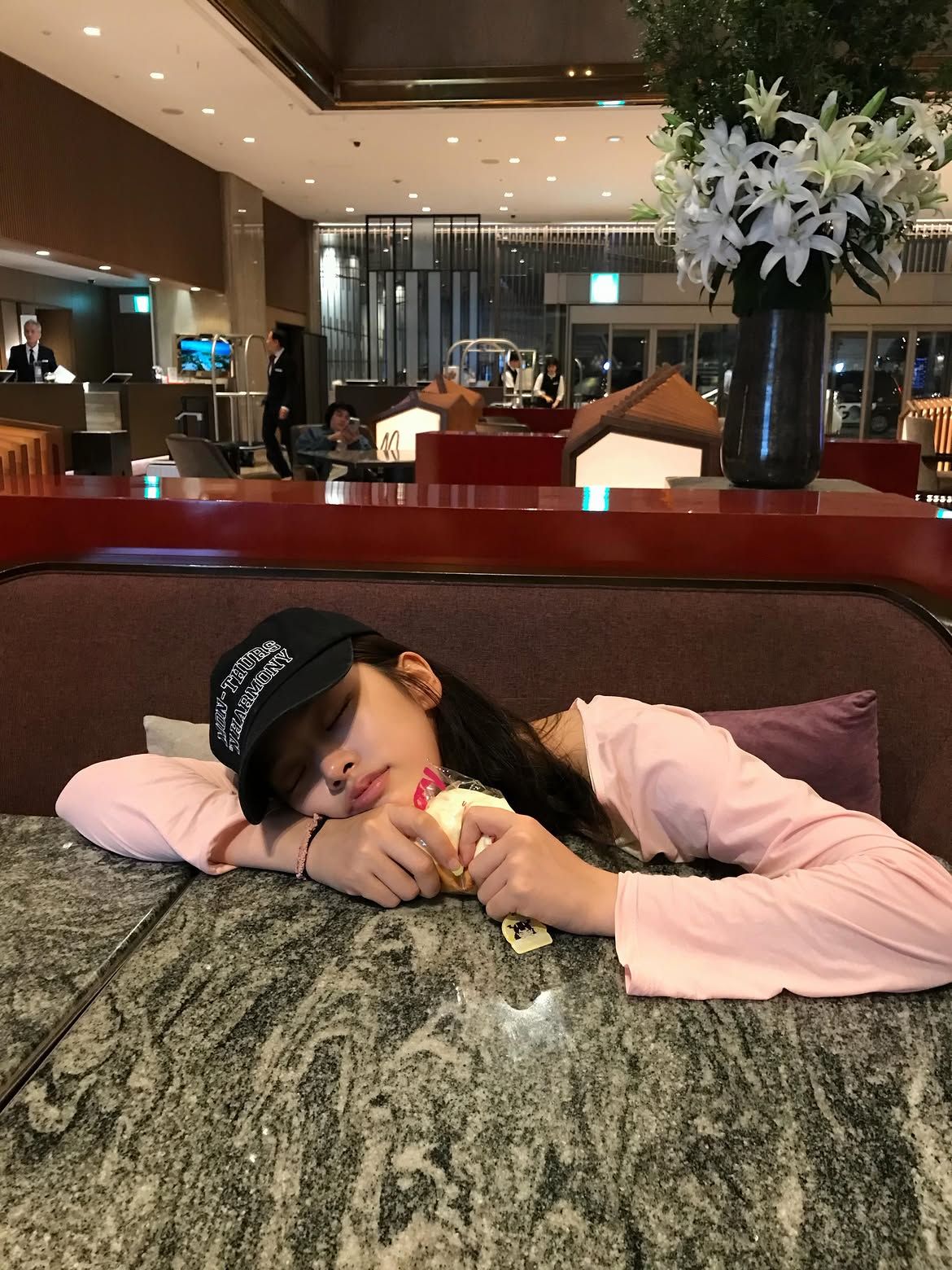 인스타그램 @_yujin_an