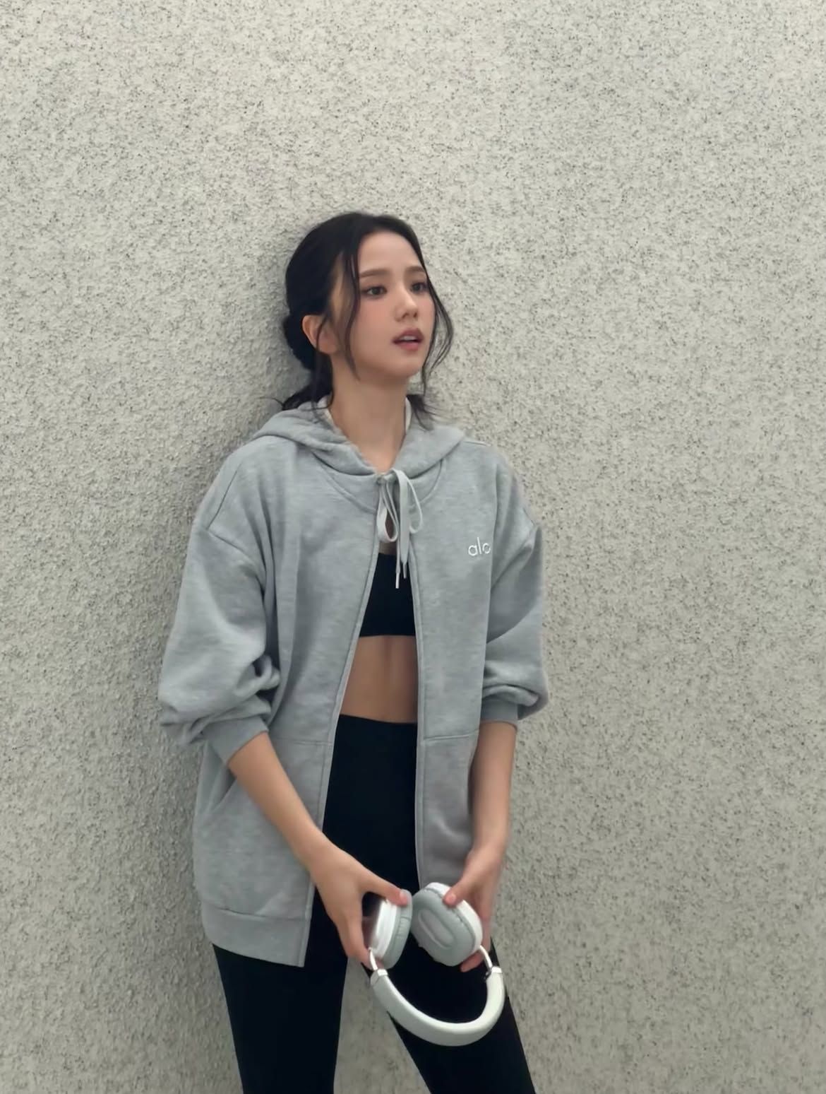 지수의 운동복 패션. 사진 인스타그램 @sooyaaa__
