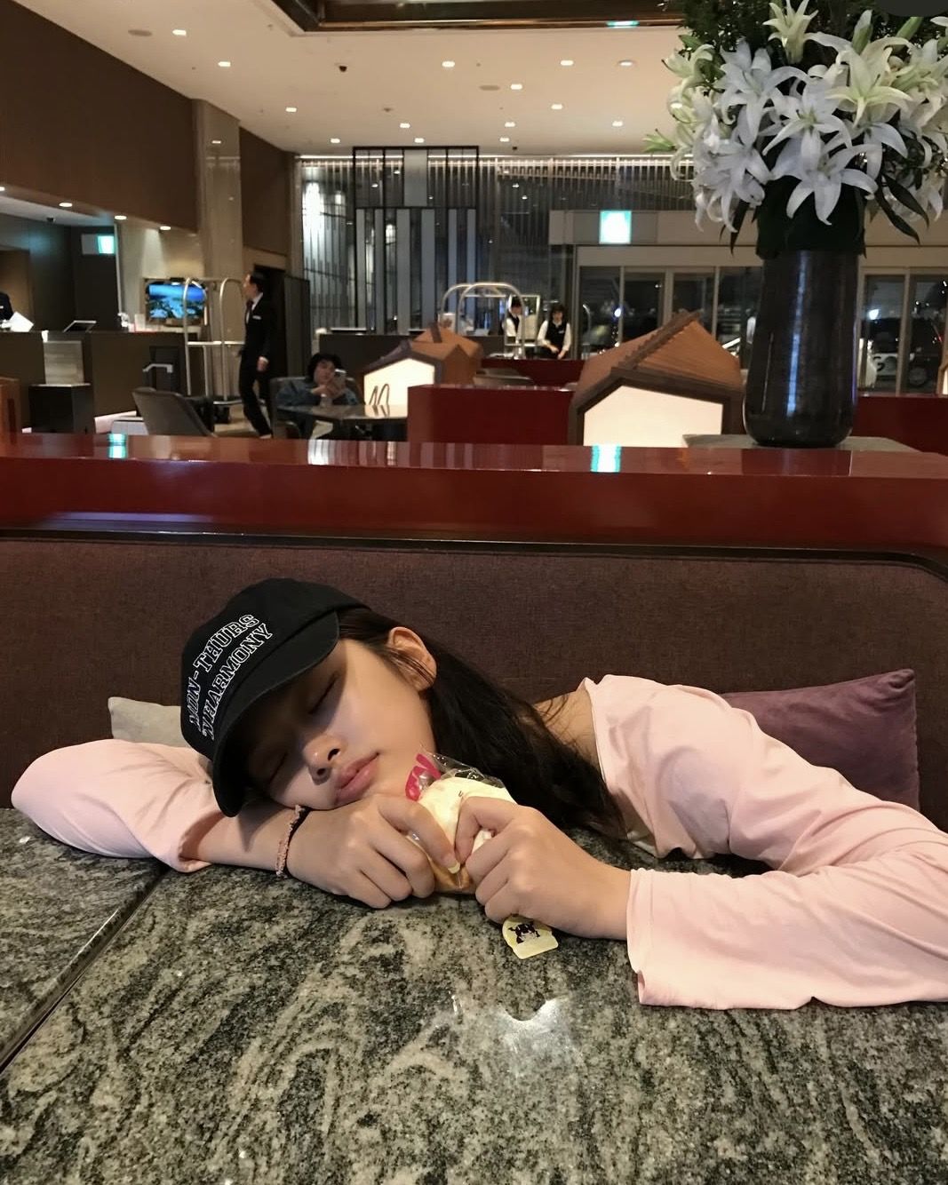인스타그램 @_yujin_an