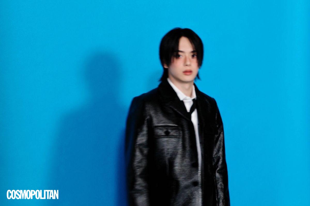 멀리서 카메라로 찍고 있는 동헌을 발견한 강민! | 동헌이 찍은 강민