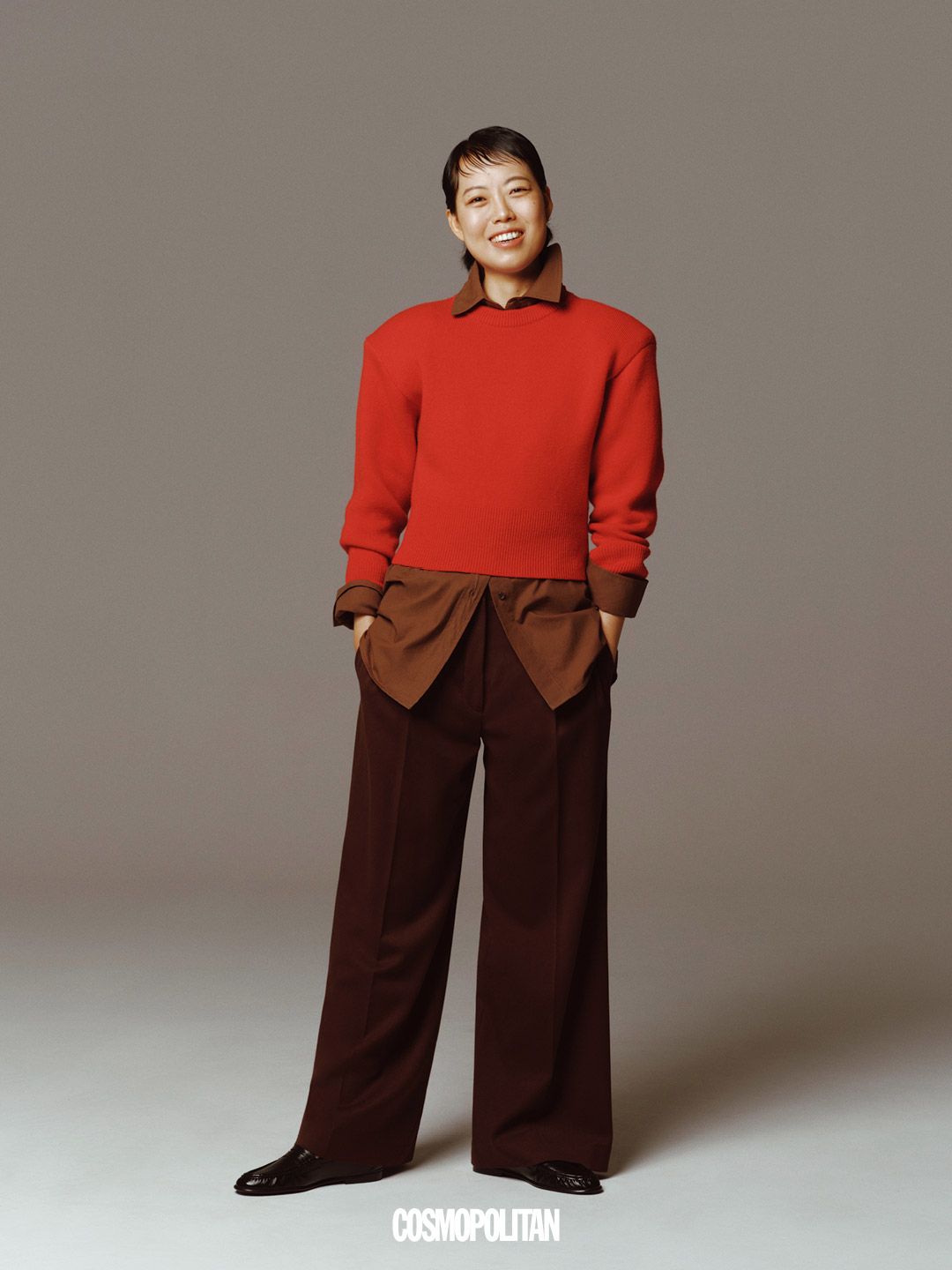 스웨터 &Other Stories. 로퍼 Zara. 셔츠, 팬츠 스타일리스트 소장품.
