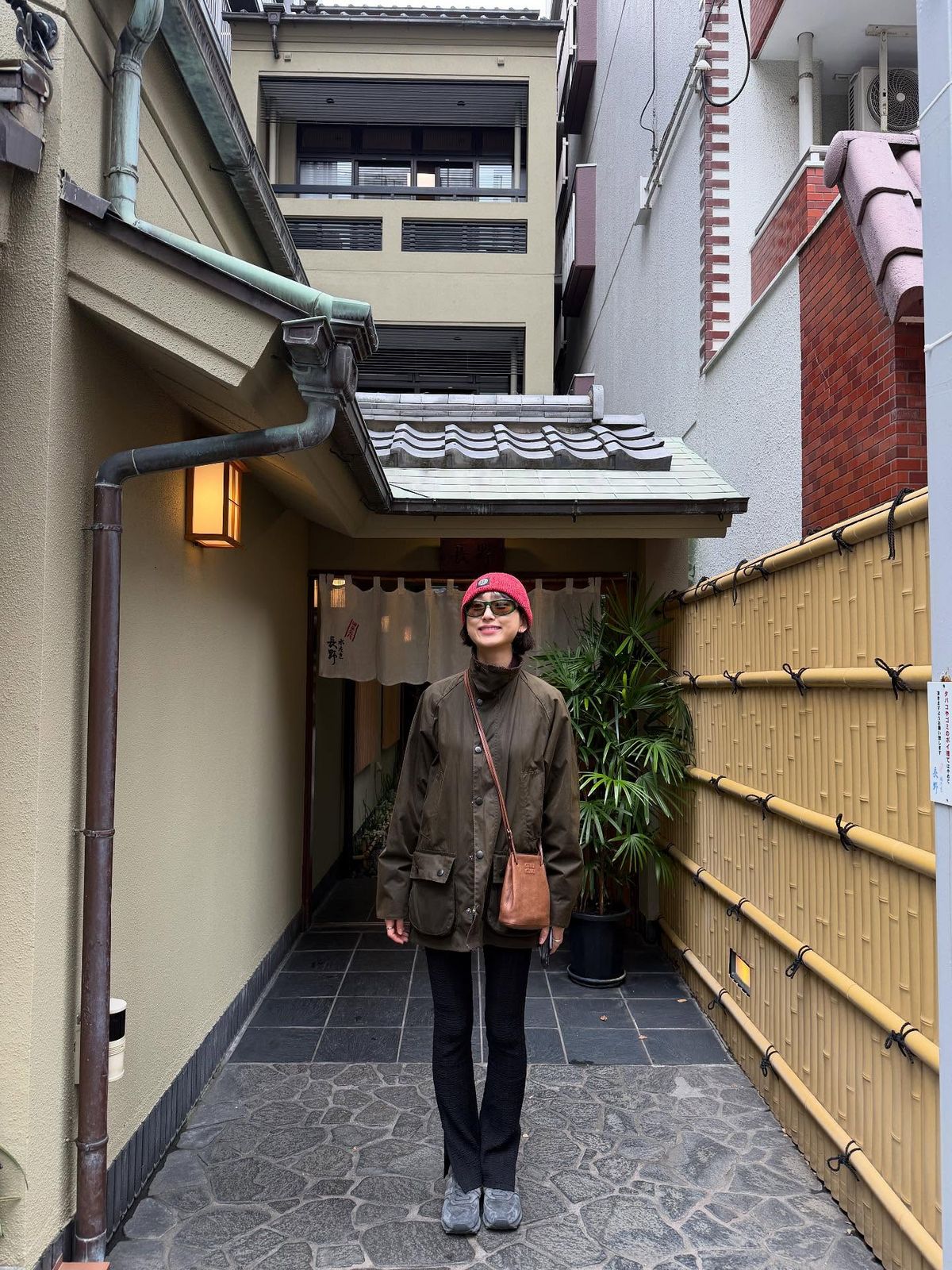 류혜영, 가을 워크재킷 | 인스타그램 @ryuniverse328