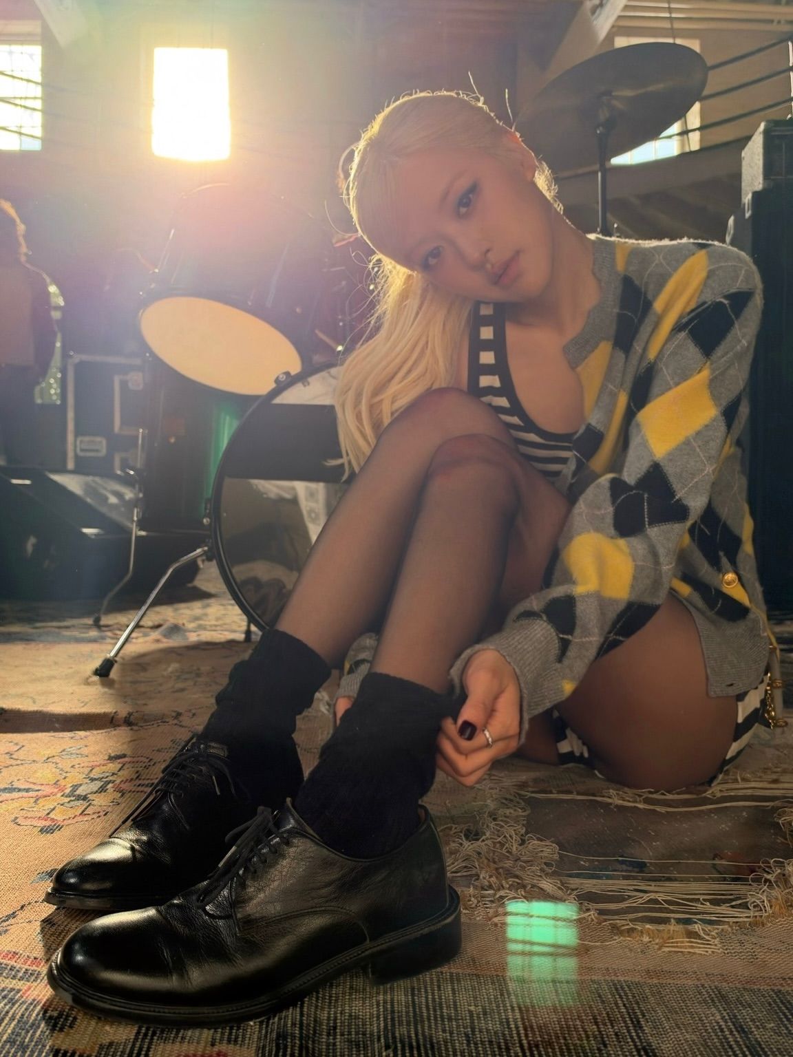 블랙핑크 로제, 가을 아가일 패턴 패션 | 인스타그램 @roses_are_rosie