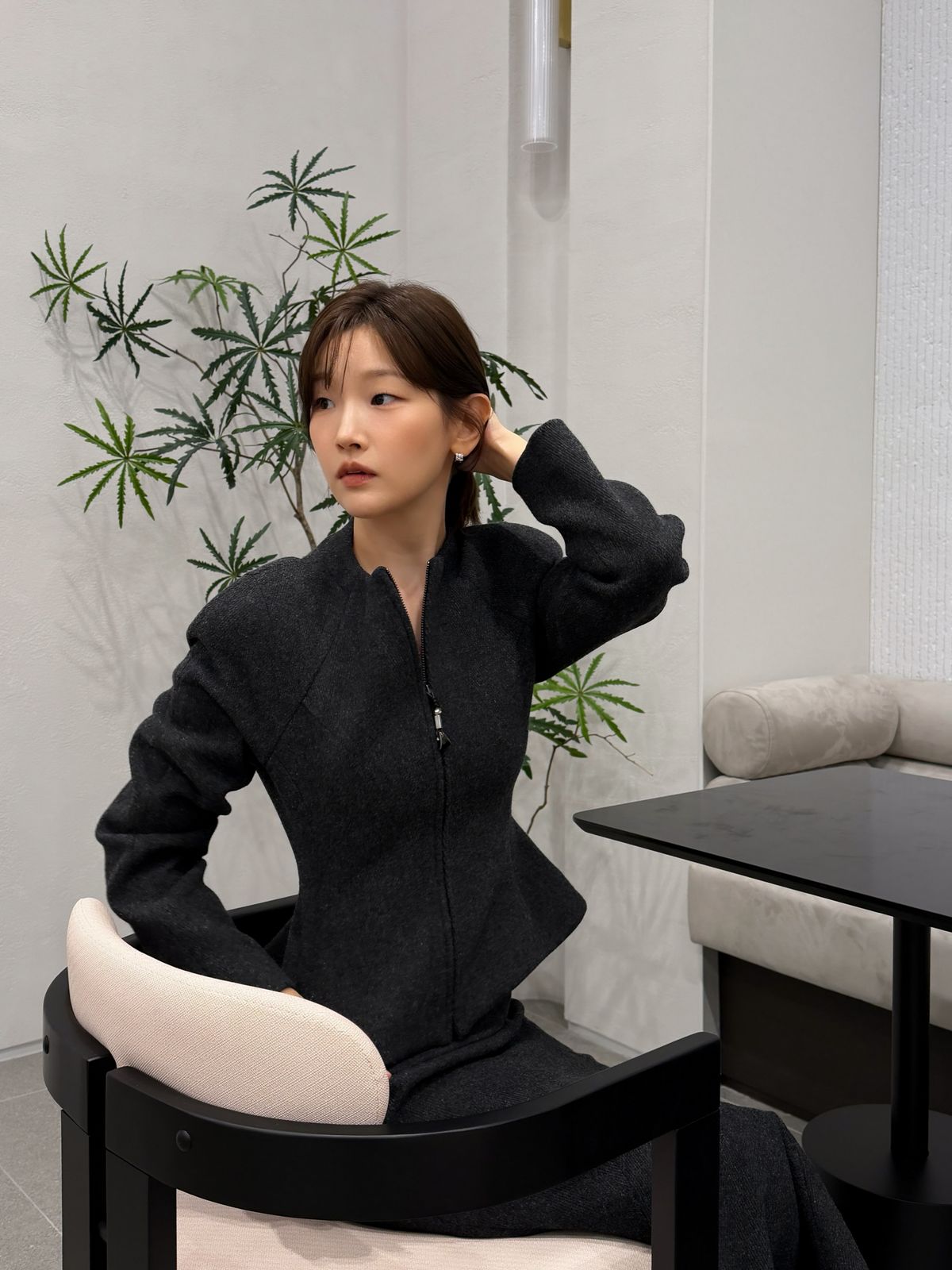 박소담, 페플럼 재킷 패션 | 인스타그램 @imsodamm