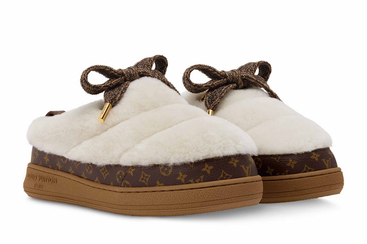 LV 클라우드 플랫 컴포트 클로그 2백만원 Louis Vuitton.