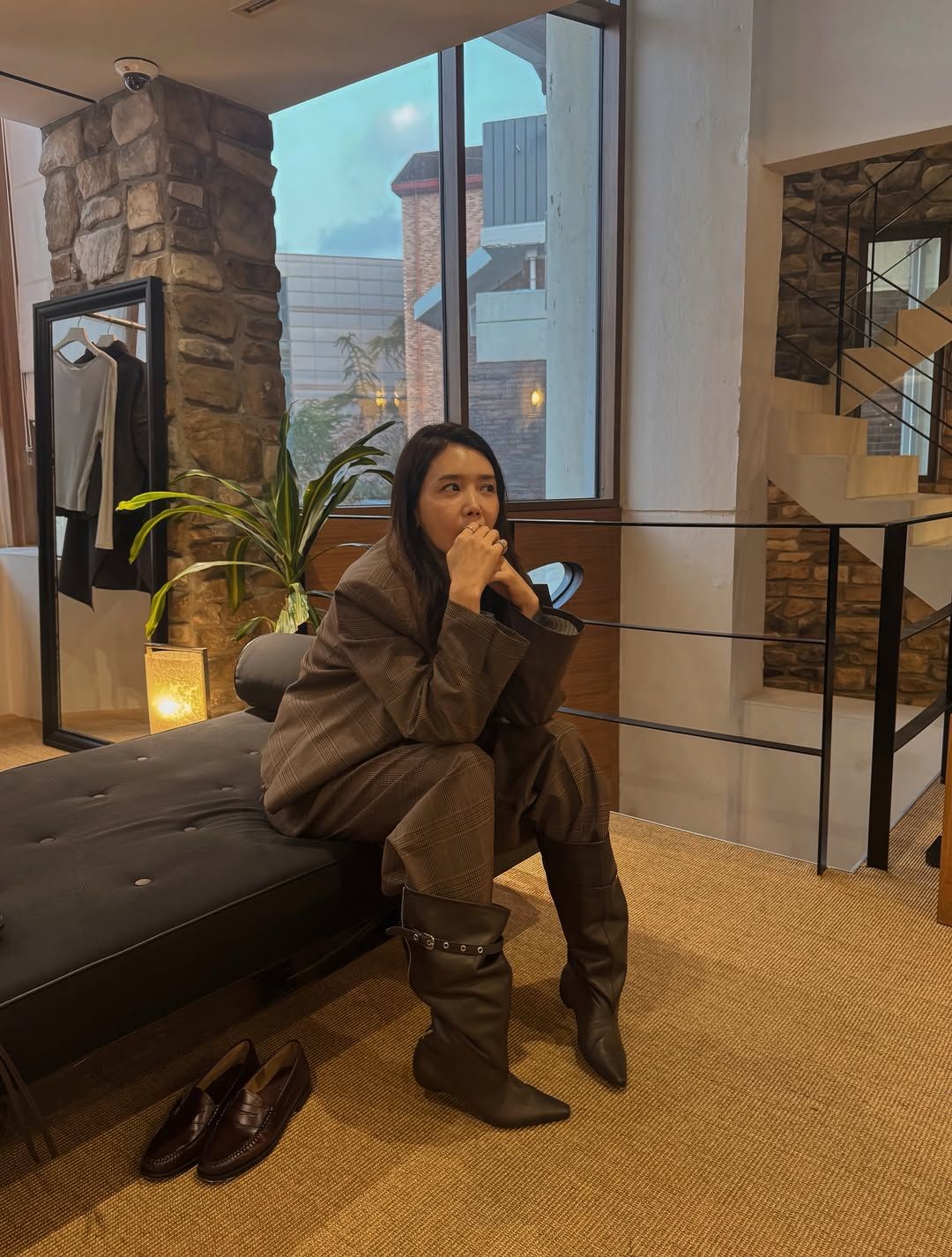 채정안, 뾰족구두 패션 | 인스타그램 @chae_jungan
