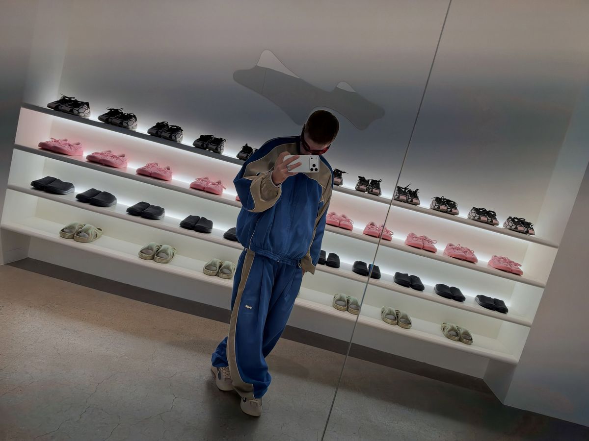 국내 첫 스카이라크 팝업 일정에 맞춰 서울을 찾은 저스틴 비버. 인스타그램 @lilbieber