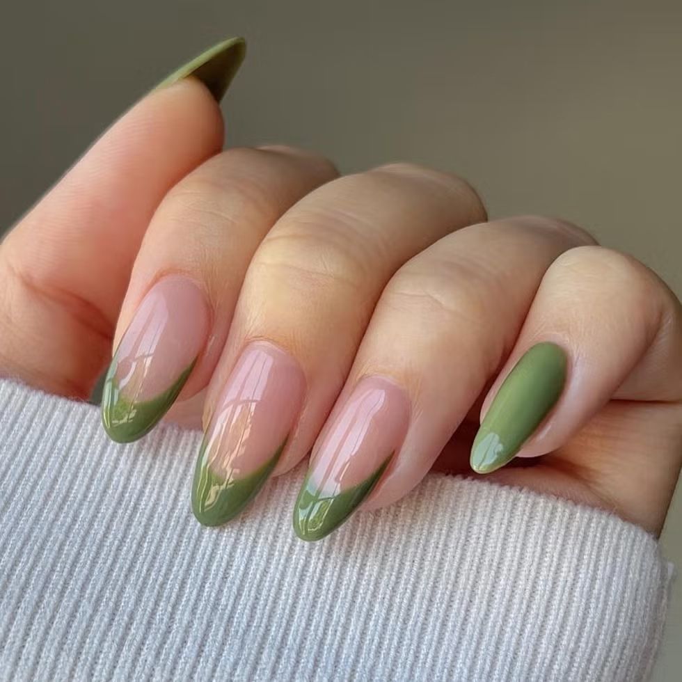 올리브 네일 아이디어 8 | 사진 인스타그램 @nailsbyalsn
