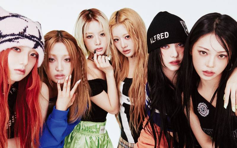 코스모폴리탄 코리아 언차일드(UNCHILD) 화보 썸네일