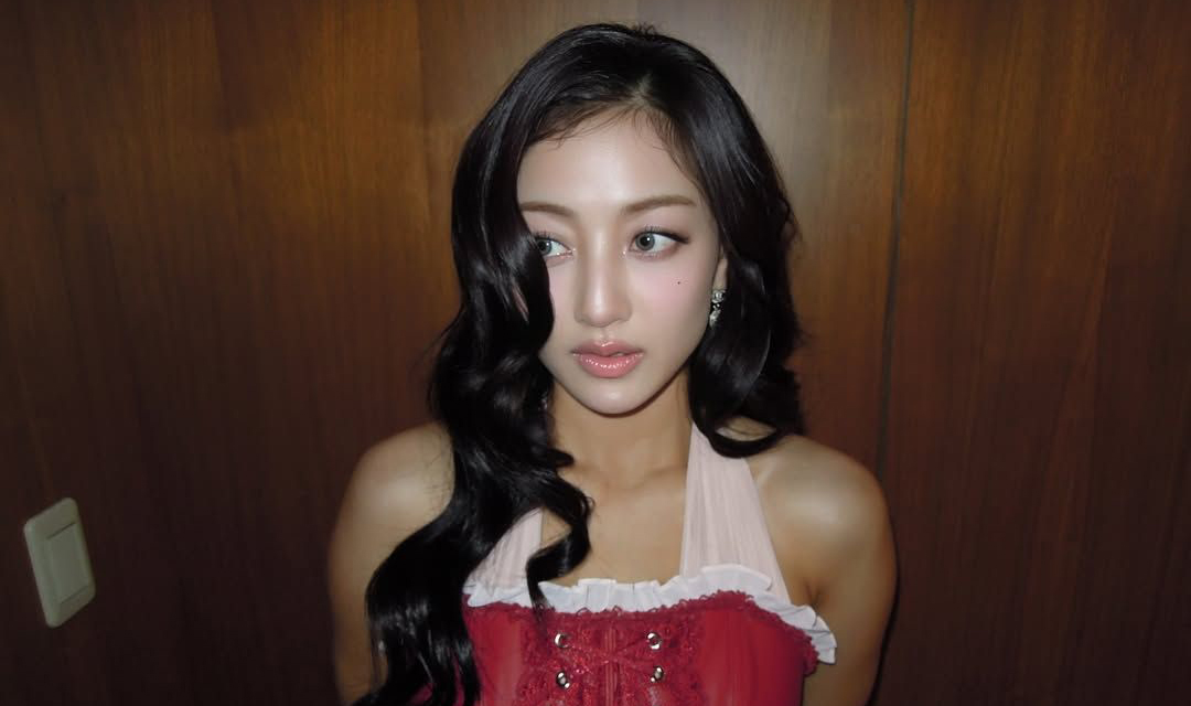 제니, 로제처럼 얼굴이 작아 보인다고? 요즘 다 하는 '포워드 펌' 정체