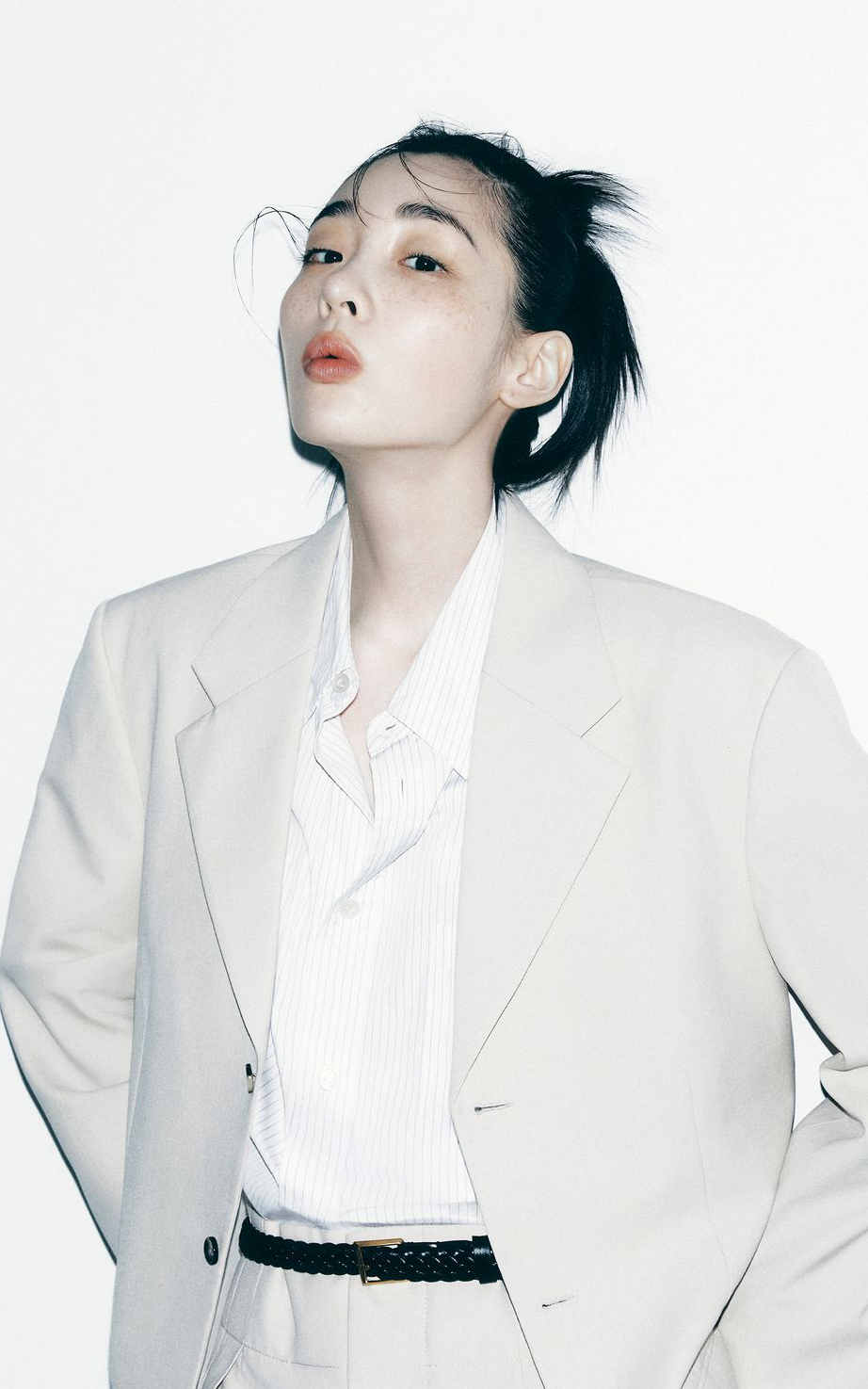 코스모폴리탄 창간 26주년 특집 캠페인｜#SupportHER 주인공 배우 김민하를 만나다!
