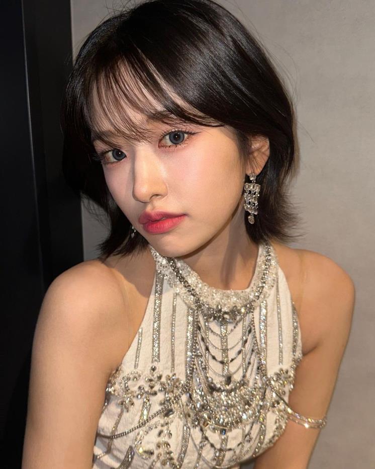 인스타그램 @_yujin_an