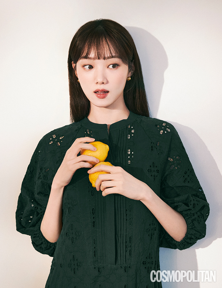 펀칭 디테일 아일렛 원피스 더엣지.