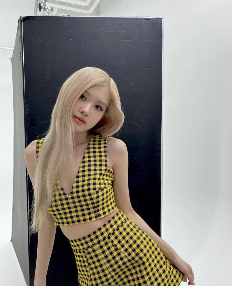 @roses_are_rosie