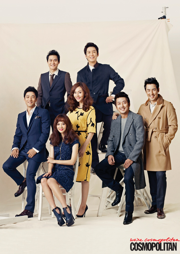 메리 크리스마스! 판타지오 배우 15명이 모여 준비한 특별한 12월의 파티. (주상욱)셔츠·슈트 가격미정, 타이 30만원대, 슈즈 1백70만원대, (조윤희)드레스 가격미정, 뱅글 60만원대, 슈즈 1백40만원대, (이천희)셔츠·코트·팬츠 모두 가격미정, 슈즈 1백90만원대, (정유미)드레스·슈즈 모두 가격미정, 귀고리 각각 80만원대, 반지 1백10만원대, (정경호)셔츠·슈트·타이 모두 가격미정, (김영애)드레스 가격미정, 목걸이 1백10만원대, 슈즈 1백90만원대, (김서형)드레스 가격미정, 슈즈 2백만원대, (정겨운)셔츠·슈트 모두 가격미정, 슈즈 1백90만원대.