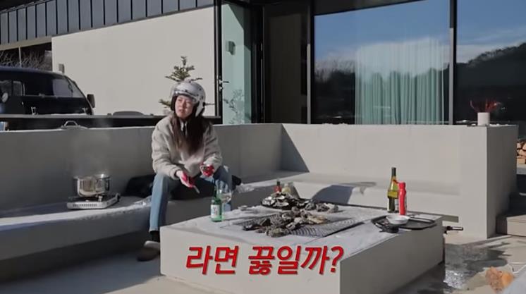 유튜브 <한혜진 Han Hye Jin>