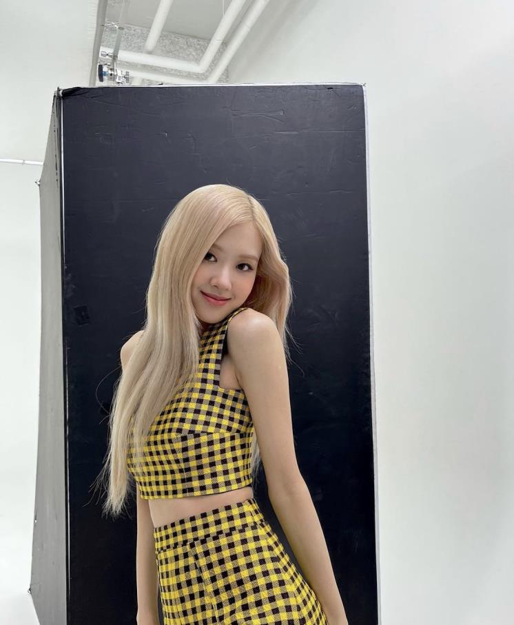 @roses_are_rosie