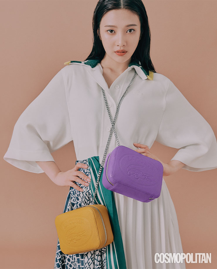 드레스, 랩스커트 모두 가격미정 라코스테 패션쇼 컬렉션. 크로코 크루 크로스 백 각각 25만9천원 모두 라코스테.