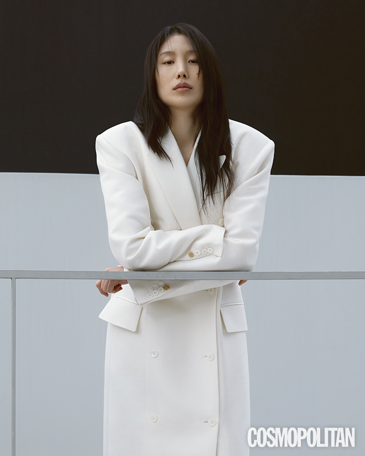 더블 브레스티드 코트 1백18만원 잉크.