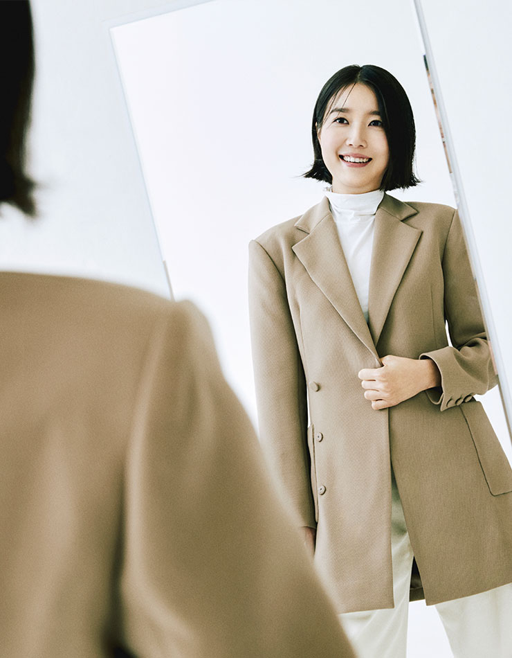 블레이저 19만원 앤아더스토리즈. 팬츠 가격미정 레호.