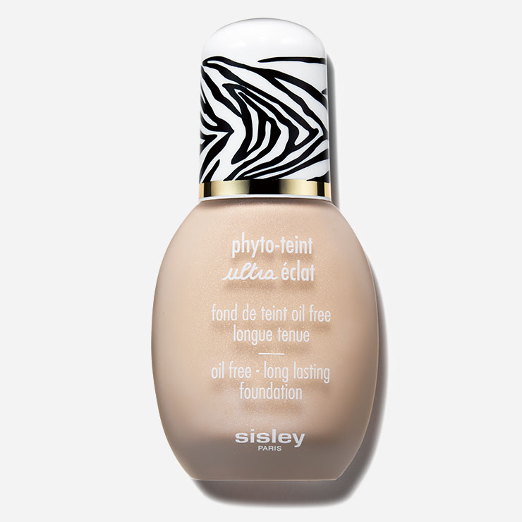  시슬리 휘또-뗑 울트라 에끌라 10만2천원 이효리도 바르고 감동한 광채 만렙 파운데이션. 광채 활성화 복합 성분이 들어 있어 어떤 칙칙한 피부도 화사하고 윤기 나는 건강한 피부로 만들어준다. 가볍게 발리면서 깔끔하게 마무리되는 걸 원한다면 강추.