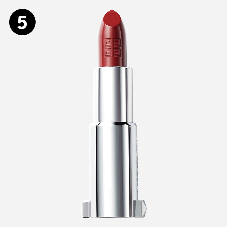 지방시 르 루즈 #N333 랑떼르디 4만8천원 ▶ 한 번의 터치로도 강렬한 발색을 연출하는 편안한 사용감의 매트한 피니시 립스틱. 이번 F/W 컬렉션 의상에서 영감받은 컬러로 출시됐다. → 써봤더니 : 다홍기가 믹스된 쨍한 레드 컬러라 차분하고 원숙하기보다는 밝고 캐주얼한 느낌을 준다. 적당히 촉촉하게 마무리되는 텍스처 역시 강점이다.