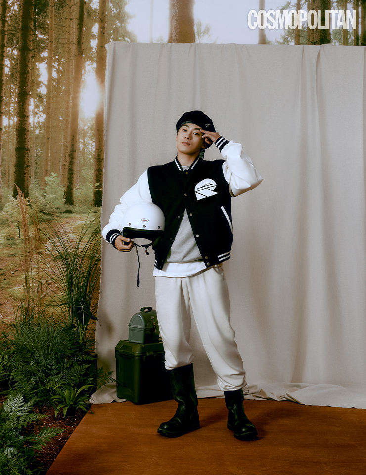 크래쉬 코멧 점퍼(CRS COMET Jumper) 29만8천원, 밤부 잭스 베레(Bamboo Jax Beret 3143) 11만8천원 모두 캉골. 부츠 스타일리스트 소장품. 