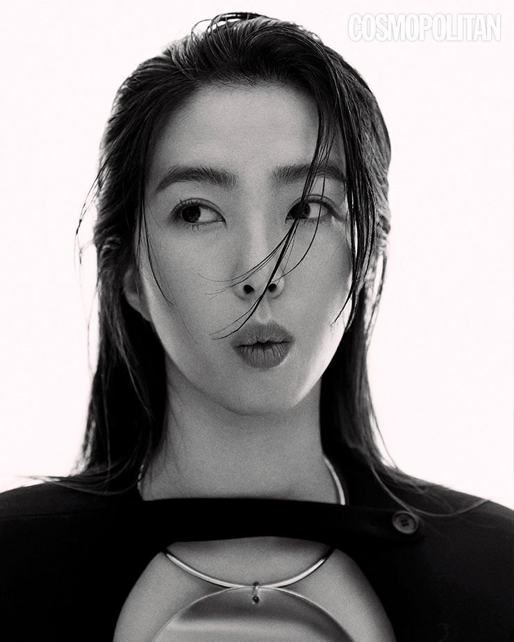  드레스, 목걸이 모두 가격미정 꾸레쥬. 