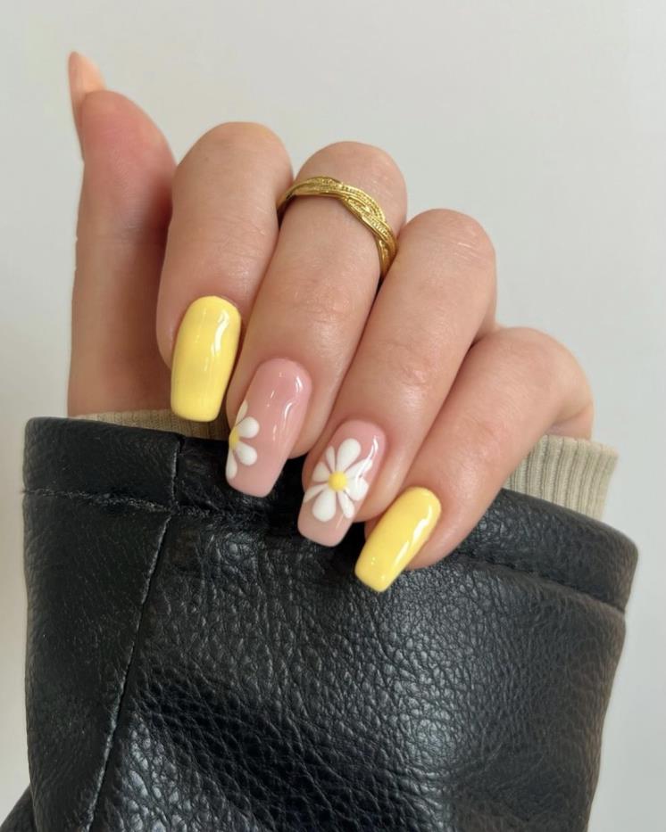@charsgelnails_