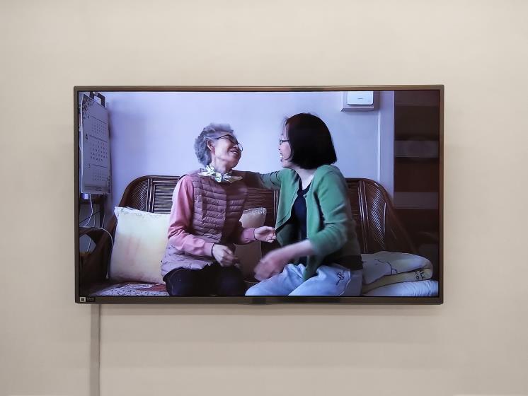 김정은_굿나잇, 영상, 텍스트, 가변크기, 2022