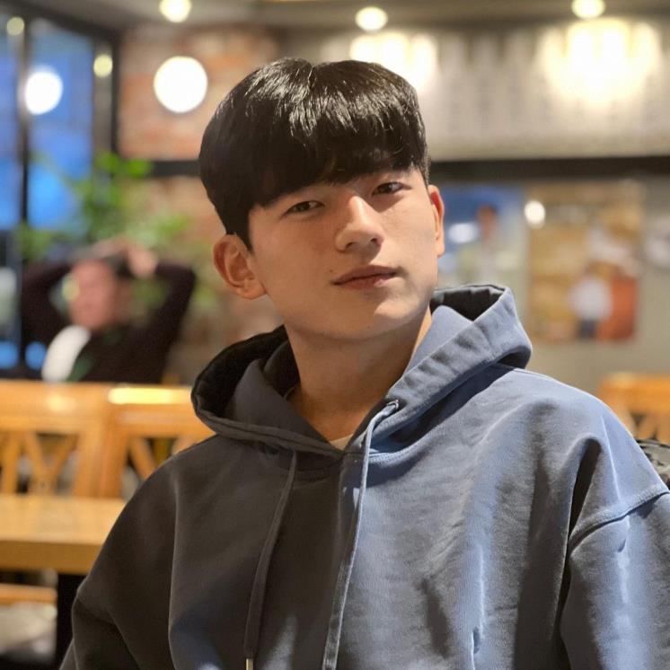 왕석현