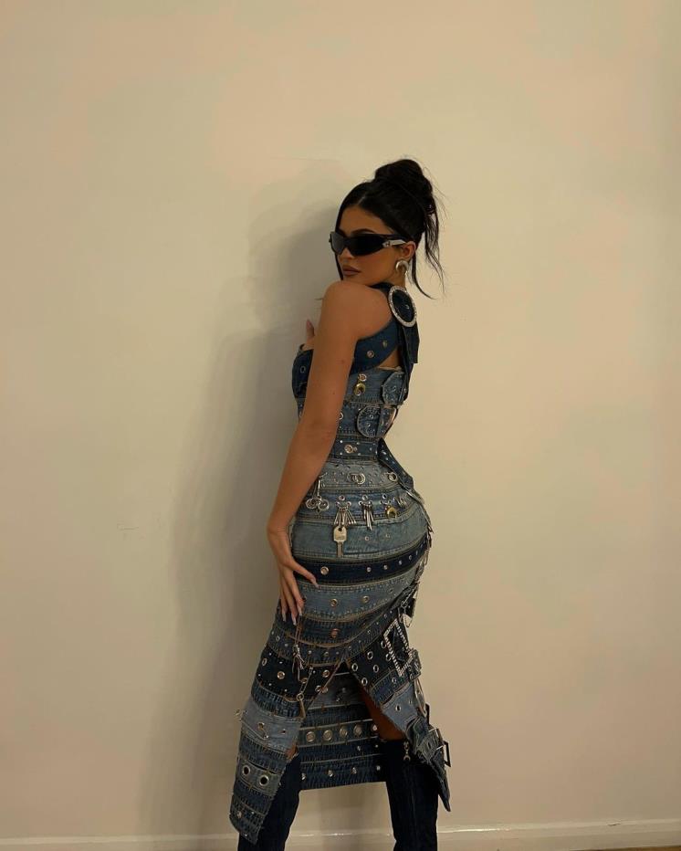 @kyliejenner