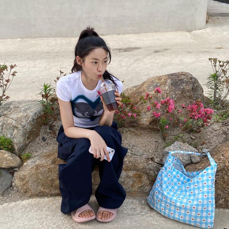 @s2seolhyuns2