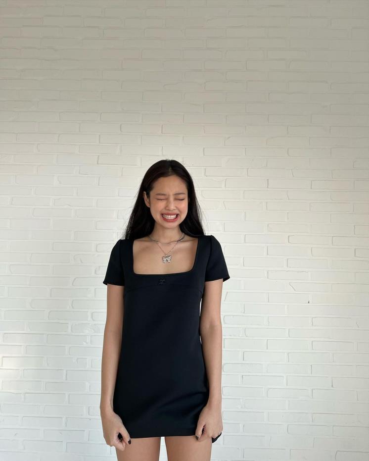@jennierubyjane