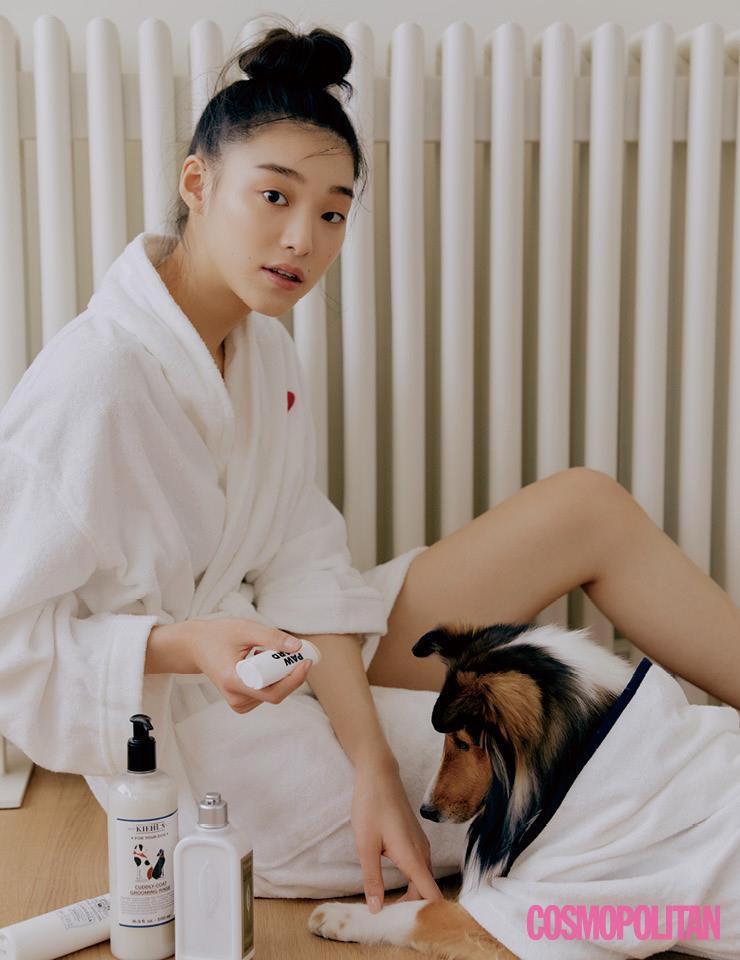 설희가 입은 샤워 가운 7만8천원 테리파머. 댕댕이가 입은 로브 3만4천8백원 펫인뷰티.