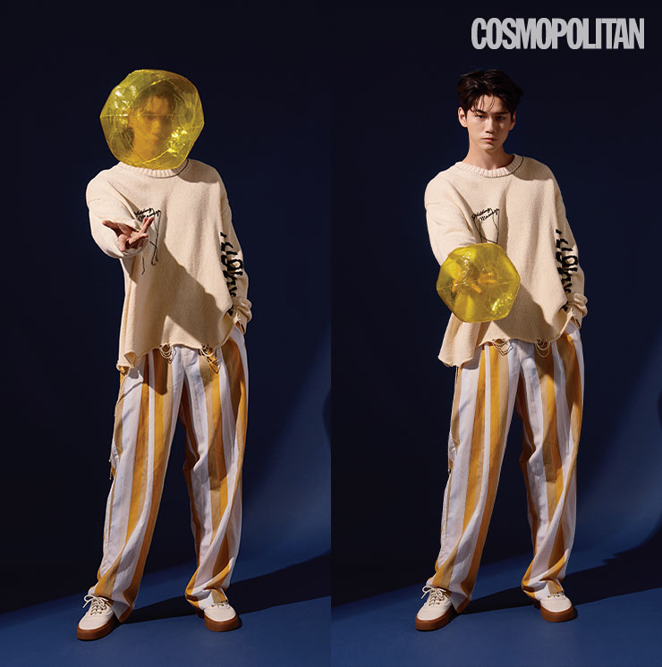 니트 톱 78만원 더블렛 by 10 꼬르소 꼬모. 팬츠 56만원대 메종 키츠네 by 비이커. 스니커즈 가격미정 생 로랑 by 안토니 바카렐로.