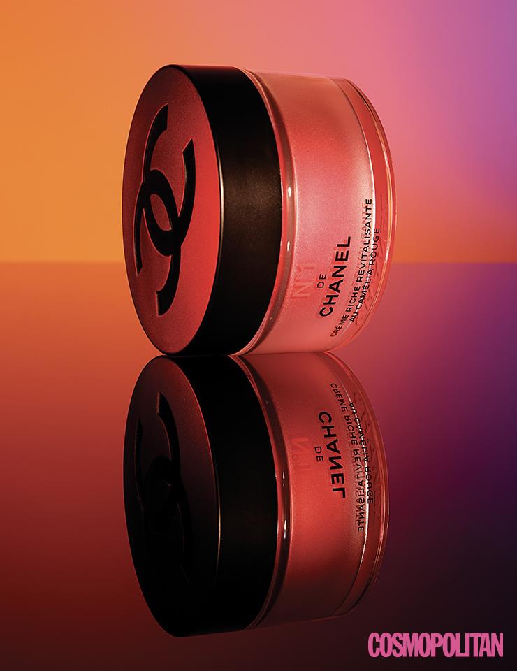 샤넬 N°1 DE CHANEL 레드 까멜리아 리치 크림 14만3천원(리필 11만9천원).