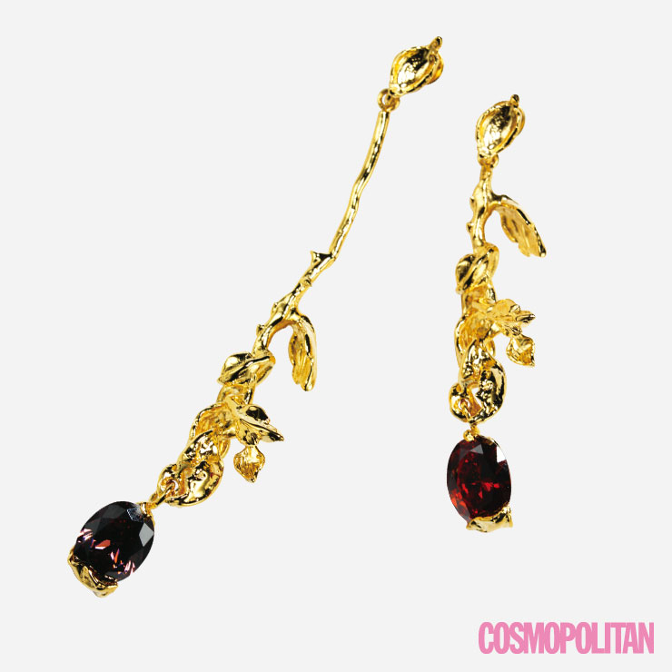 귀고리 33만원 드와떼. 