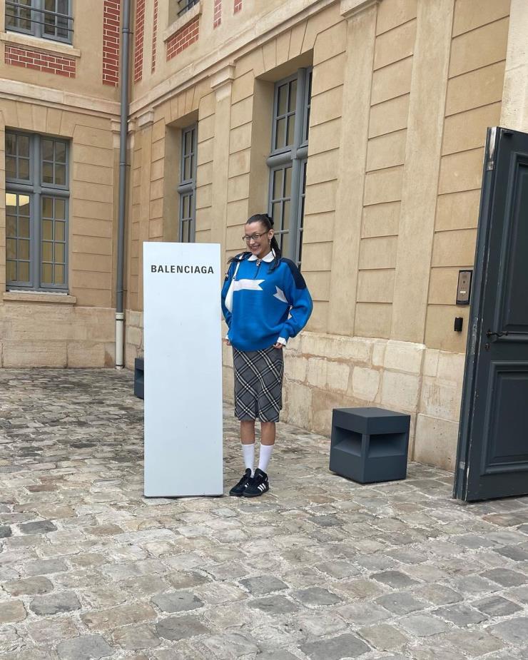 @bellahadid