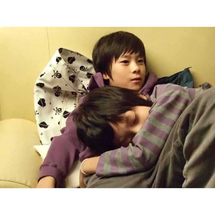 ▶ 2007년 <스타킹>에 ‘꼬마신기’로 출연한 문빈과 찬희.