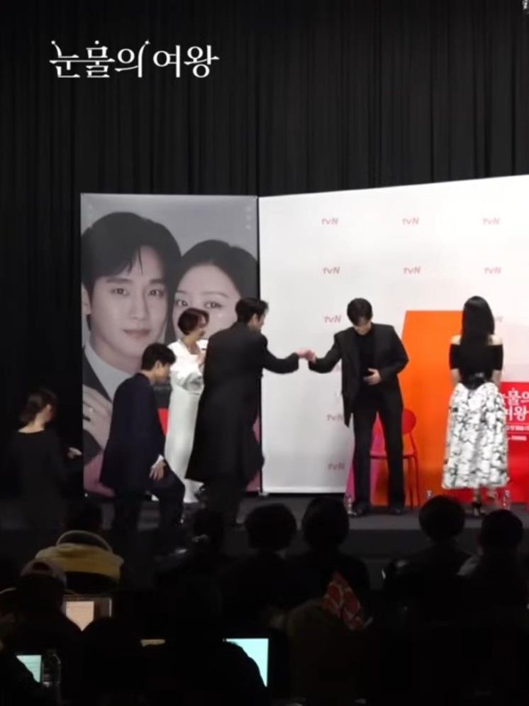 유튜브 <tvn>