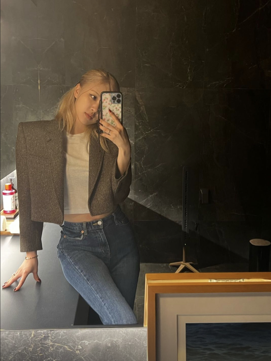 @roses_are_rosie