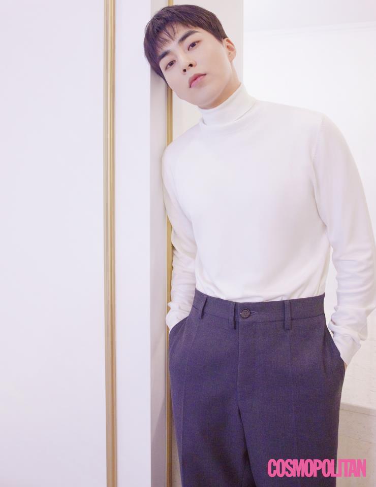 터틀넥 가격미정 자라. 팬츠 가격미정 마르니.
