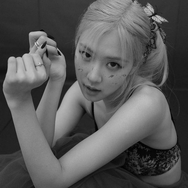 출처 로제 인스타그램